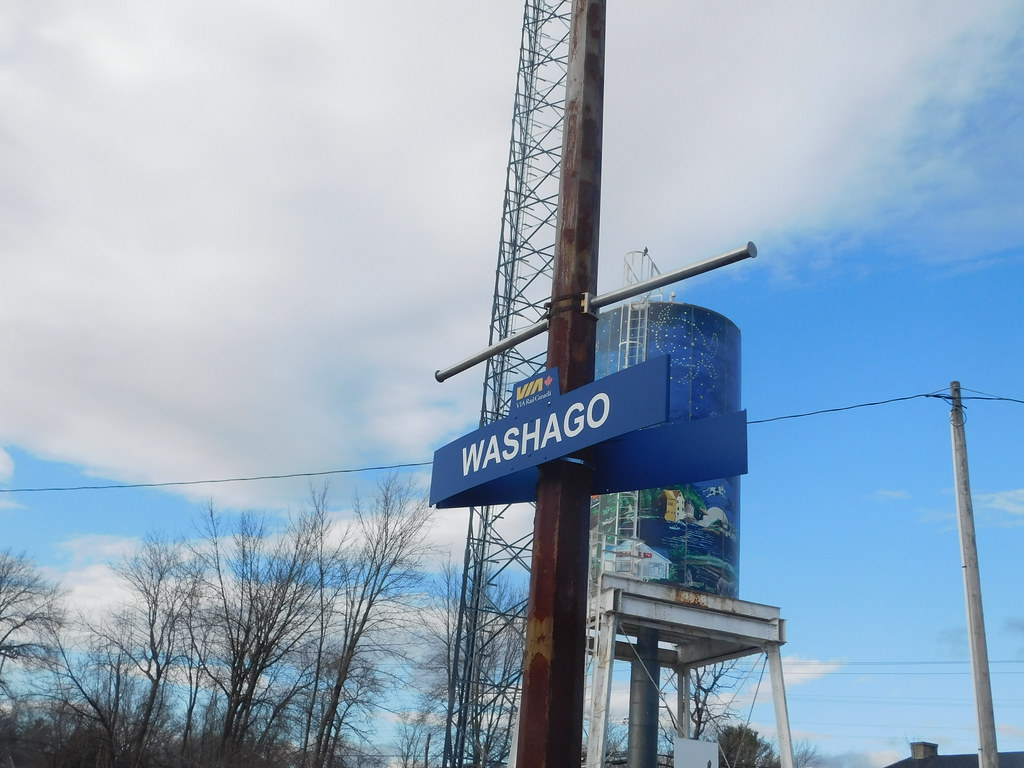 Street signage in Washago